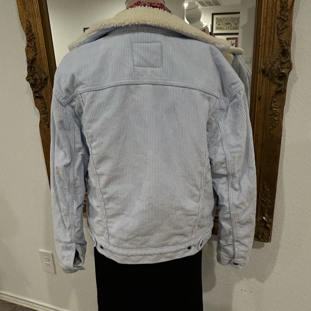 Levi’s Trucker Barn Jacket Womens Western Rodeo Ranch Camping Hiking Sz small - Picture 5 of 11